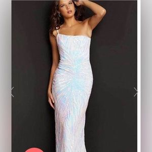 NWT Jovani Iridescent White #05664 Size 2 GORGEOUS